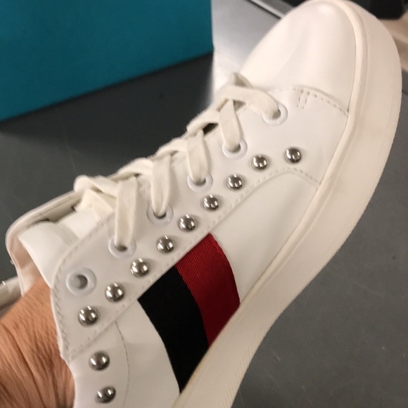 Steve Madden Belle Sneaker - Picture 7 of 11